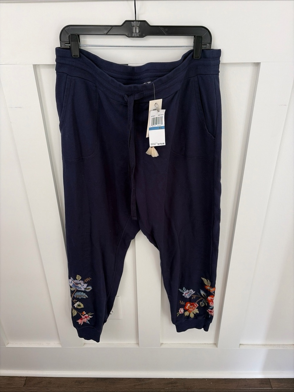 Johnny Was Navy Blue Jogger Pants with Floral Embroidery - XL